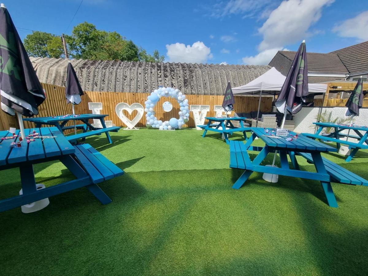 سْترانرير The Swan Inn المظهر الخارجي الصورة