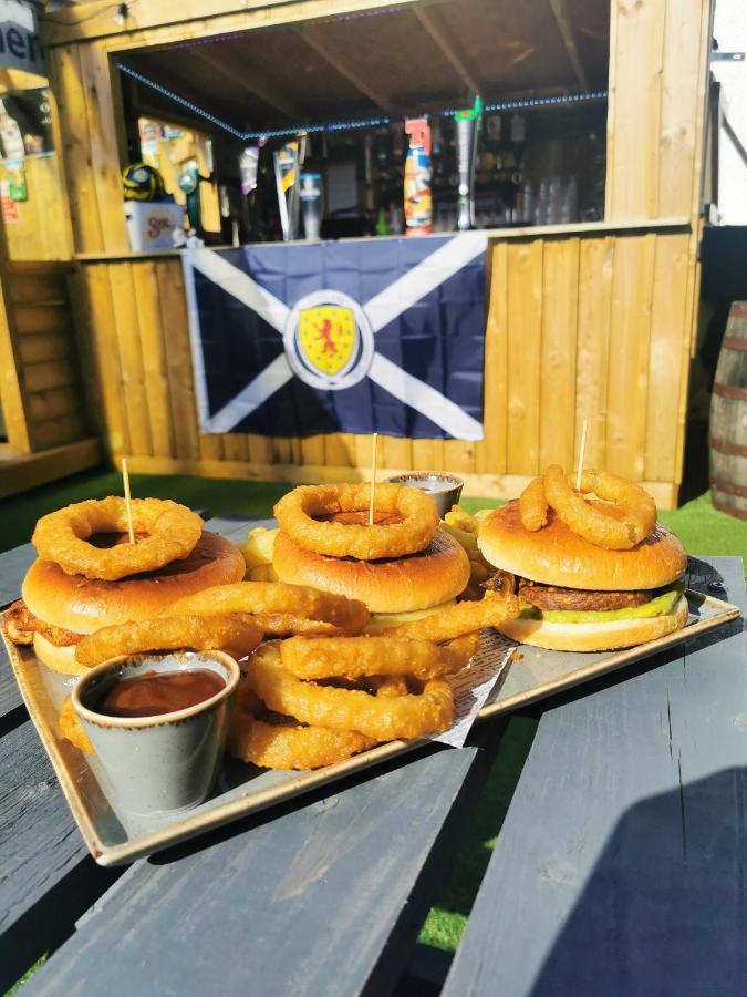 سْترانرير The Swan Inn المظهر الخارجي الصورة