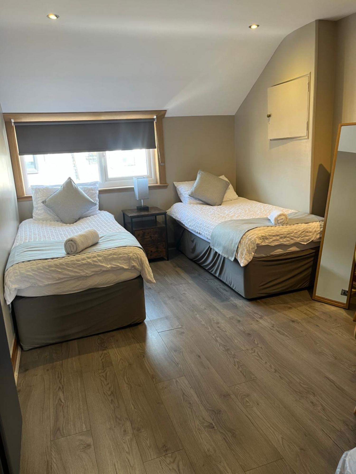 سْترانرير The Swan Inn الغرفة الصورة