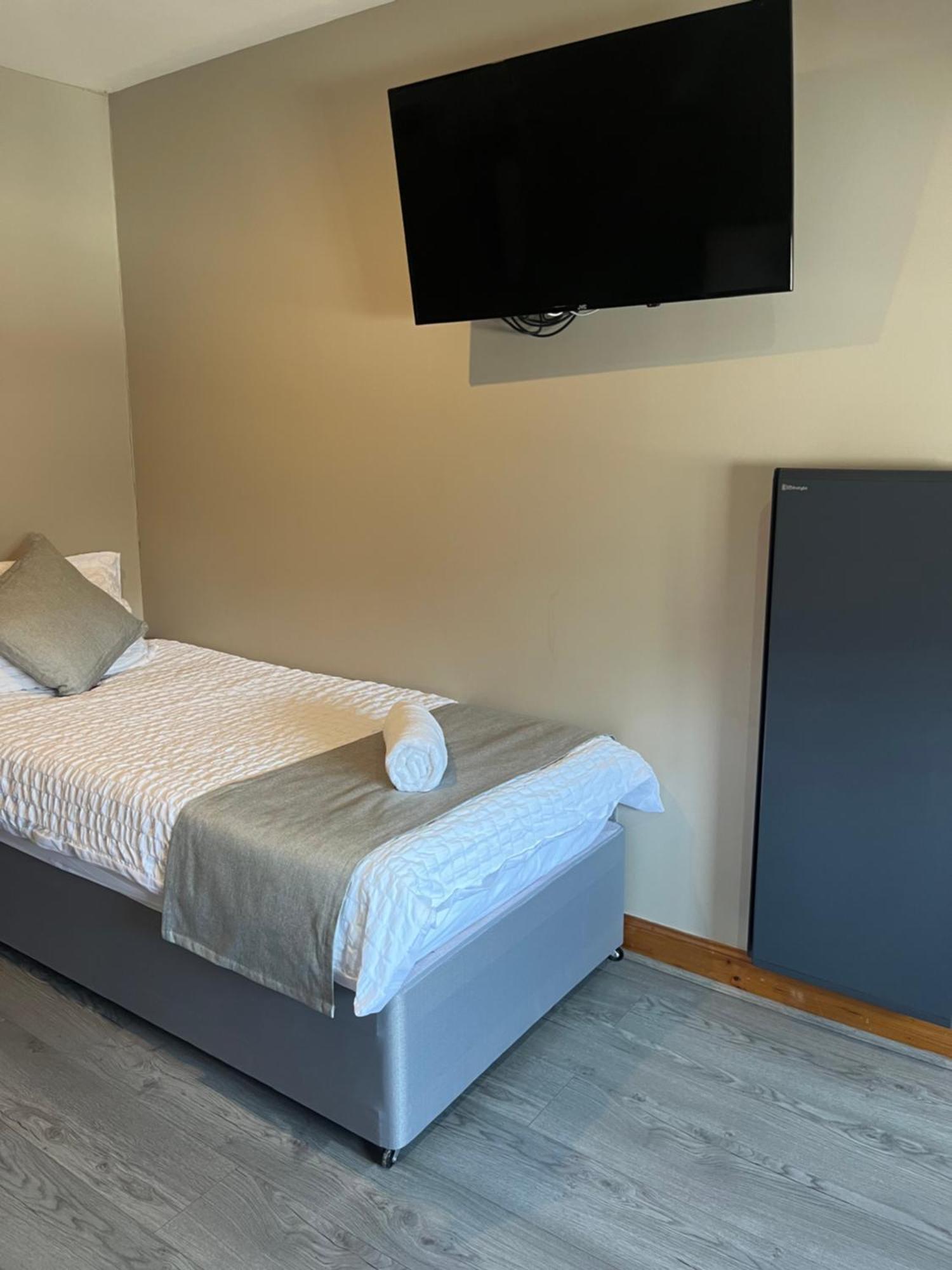 سْترانرير The Swan Inn الغرفة الصورة